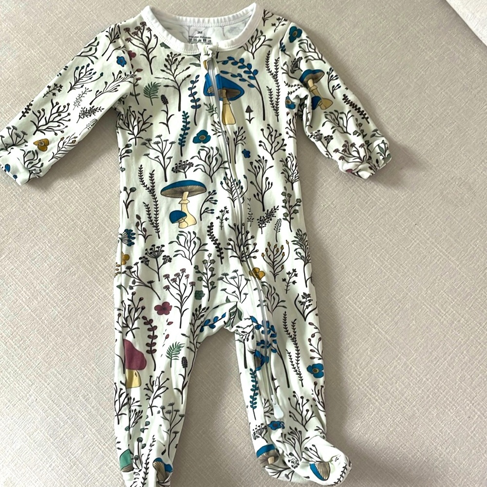 2 way Zipper onesie with mushroom design